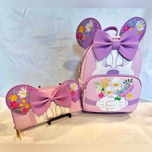 Loungefly Minnie Mouse Holding Flowers mini backpack and wallet